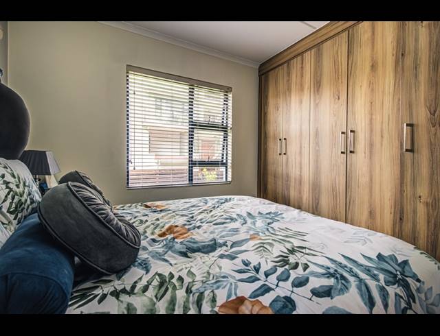3 BEDROOM APARTMENT FOR SALE IN MODDERFONTEIN